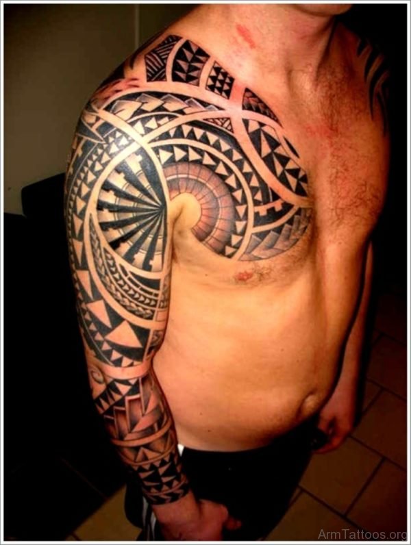 Attractive Maori Tribal Tattoo 