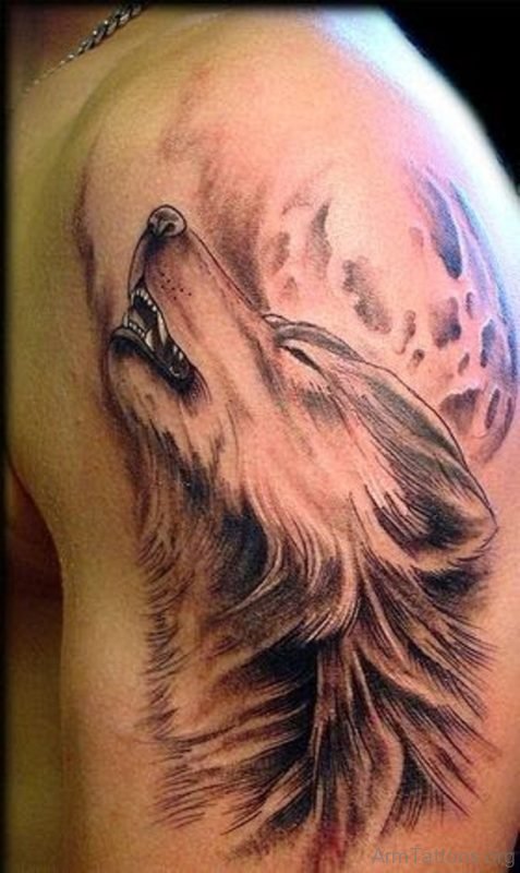 Awesome Wolf Tattoo On Shoulder