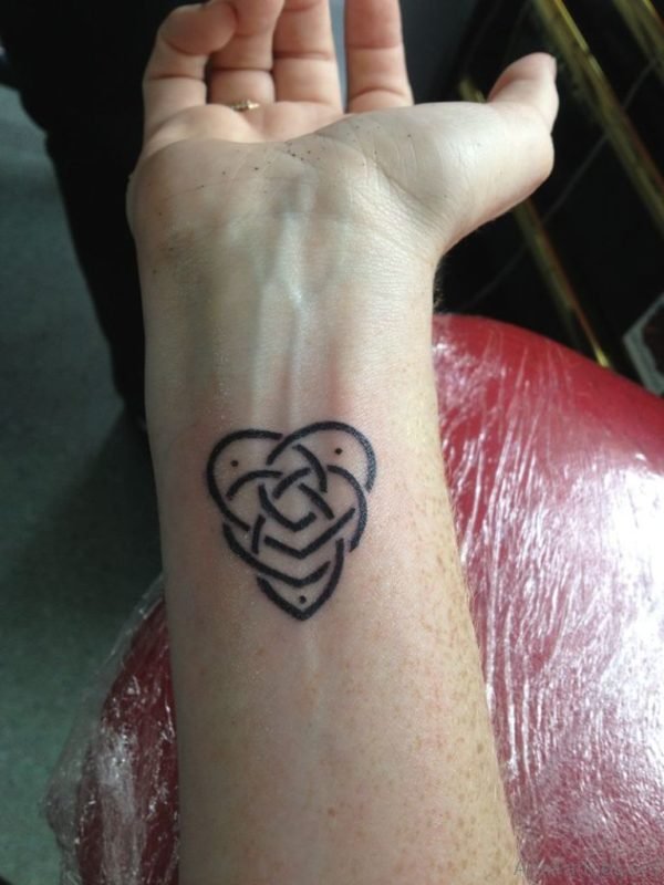 Beautiful Celtic knot Tattoo 