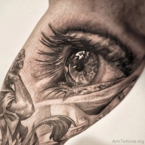 Eye tattoo on arm 