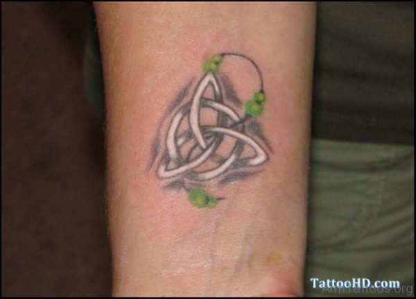 Graceful Celtic knot Tattoo 