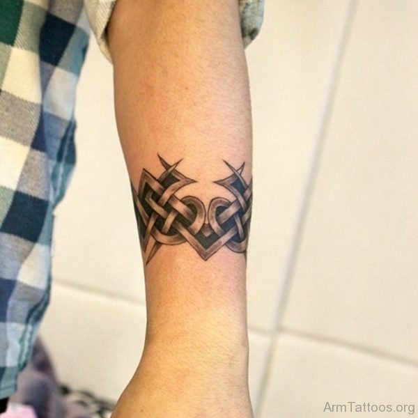 Impressive Celtic knot Tattoo 