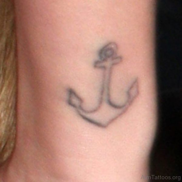 Miley Cyrus Anchor Wrist Tattoo 