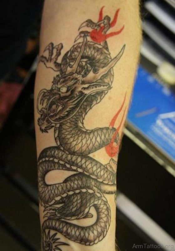 Mind Blowing Dragon Tattoo 