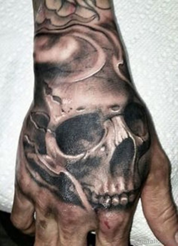 Skull Tattoo On hand
