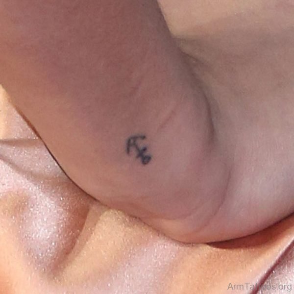 Small Anchor Tattoo On Wrist 