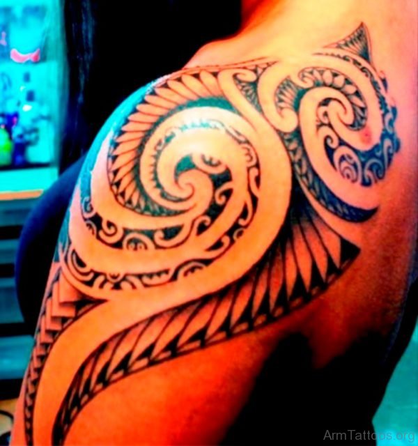 Maori Tattoo Design On Left Arm 