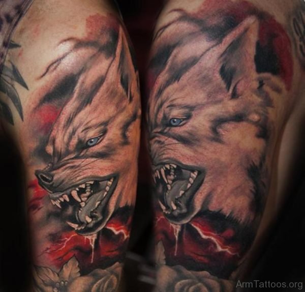 Wonderful Wolf Tattoo On Shoulder